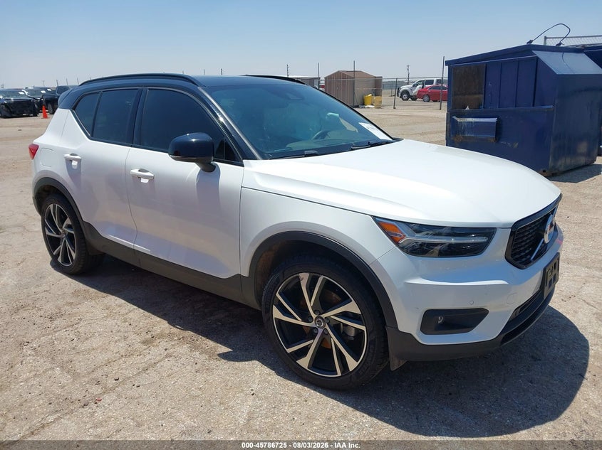 2022 Volvo Xc40 VIN YV4AC2HM9N2700221 IAAI salvage auction — SIDE, Salvage Title, sold $4,250 on 2026-08-27 (photo 1)