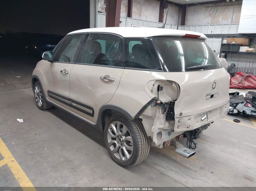 2016 Fiat 500l VIN ZFBCFADH1GZ037858 IAAI salvage auction — REAR END, Salvage Title, sold $2,200 on 2026-08-16 (photo 3)