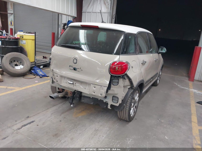 2016 Fiat 500l VIN ZFBCFADH1GZ037858 IAAI salvage auction — REAR END, Salvage Title, sold $2,200 on 2026-08-16 (photo 4)