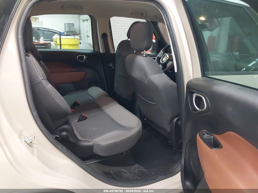 2016 Fiat 500l VIN ZFBCFADH1GZ037858 IAAI salvage auction — REAR END, Salvage Title, sold $2,200 on 2026-08-16 (photo 8)