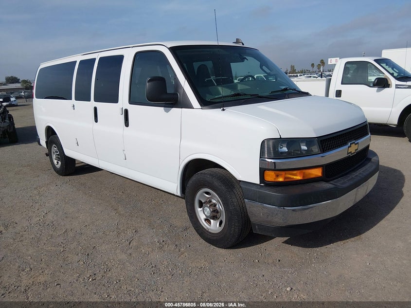 2018 Chevrolet Express 3500 VIN 1GAZGPFG4J1301343 — IAAI salvage auction photo