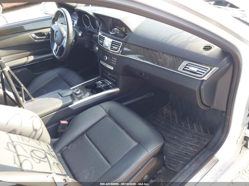 2016 Mercedes-benz E-class VIN WDDHF8JB9GB245416 IAAI salvage auction — NORMAL WEAR, Clear (New York), sold $7,150 on 2026-08-18 (photo 5)