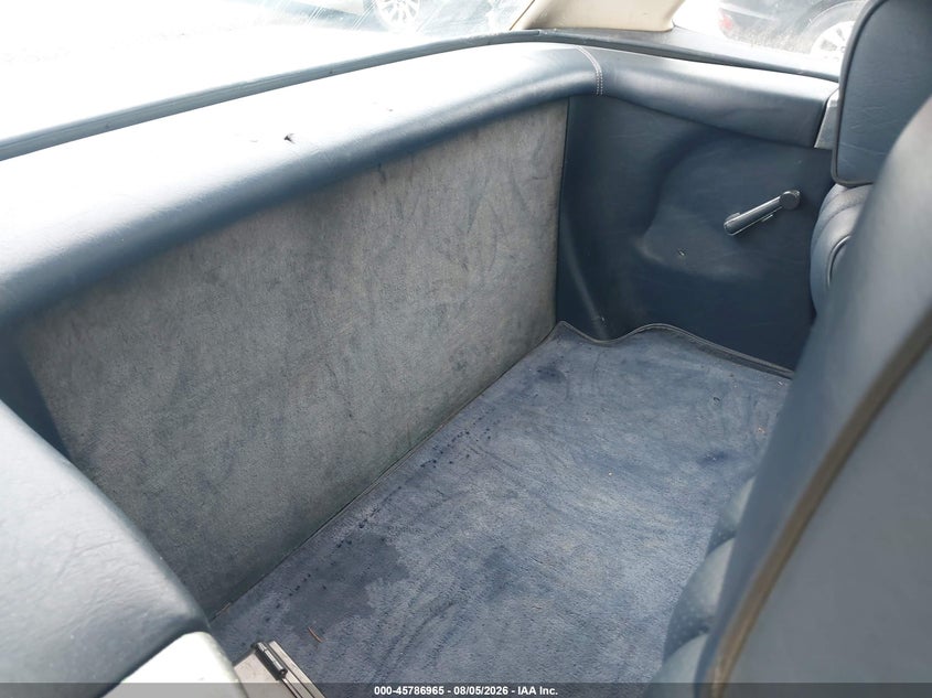 1983 Mercedes-benz 380 VIN WDBBA45A7DB024108 IAAI salvage auction — NORMAL WEAR, Clear (Pennsylvania), sold $1,525 on 2026-08-25 (photo 8)