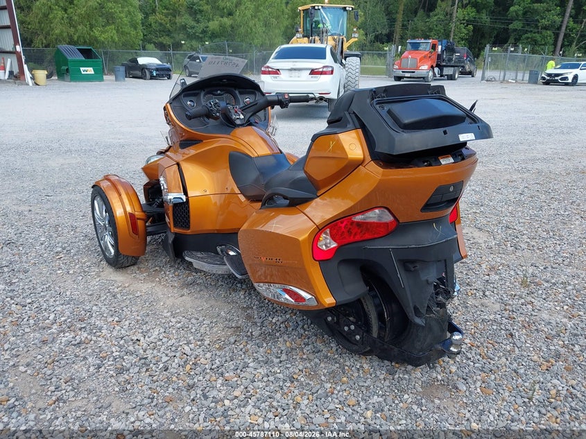 2014 Can-am/ brp Spyder VIN 2BXNBDD14EV002039 IAAI salvage auction — ROLLOVER, Salvage Title, sold $3,200 on 2026-09-25 (photo 3)