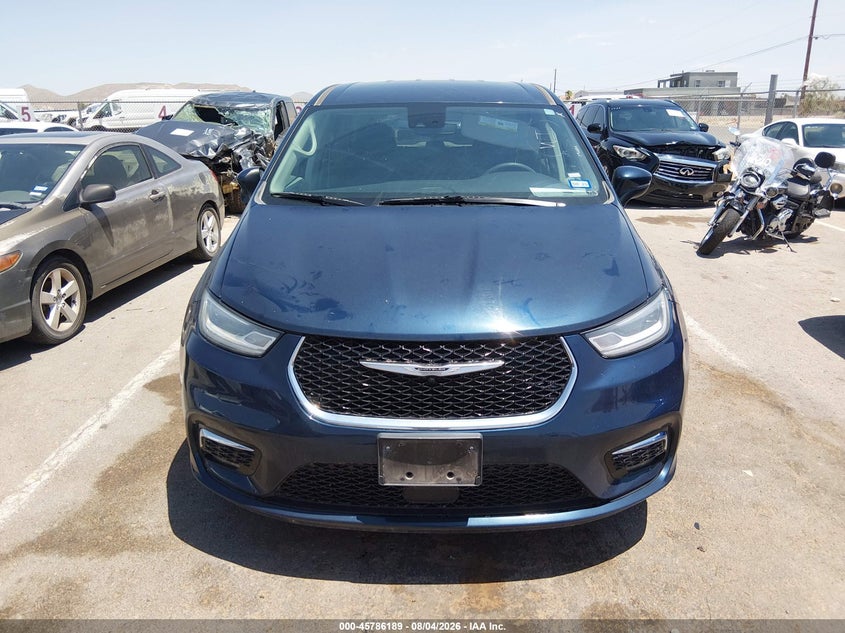 2023 Chrysler Pacifica VIN 2C4RC1BG0PR627568 IAAI salvage auction — NORMAL WEAR, Salvage Title, sold $9,300 on 2026-08-19 (photo 6)