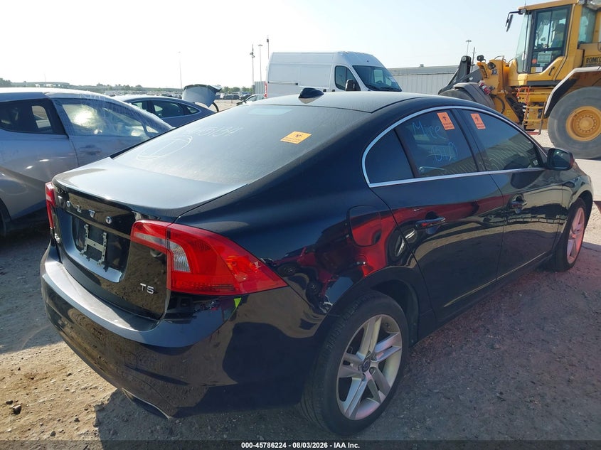 2015 Volvo S60 VIN YV140MFC5F1307168 IAAI salvage auction — ENGINE DAMAGE, Clear (Oklahoma), sold $200 on 2026-08-06 (photo 4)
