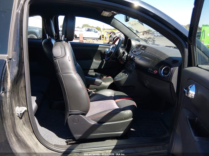 2015 Fiat 500 VIN 3C3CFFGE7FT647463 IAAI salvage auction — NORMAL WEAR, Wait Title, sold $175 on 2026-08-13 (photo 5)