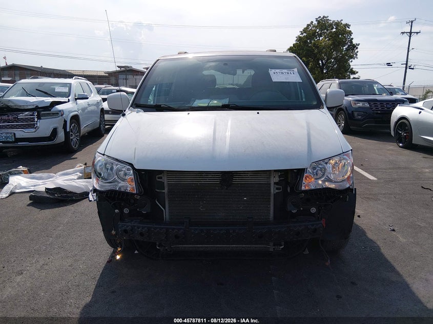 2018 Dodge Caravan VIN 2C4RDGCGXJR264105 IAAI salvage auction — FRONT END, Clear (Tennessee), sold $11,650 on 2026-09-24 (photo 6)