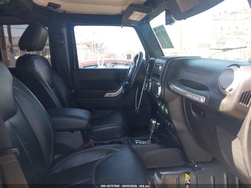 2017 Jeep Wrangler / VIN 1C4BJWEG3HL614145 IAAI salvage auction — ROLLOVER, Salvage Title, sold $7,150 on 2026-08-25 (photo 5)