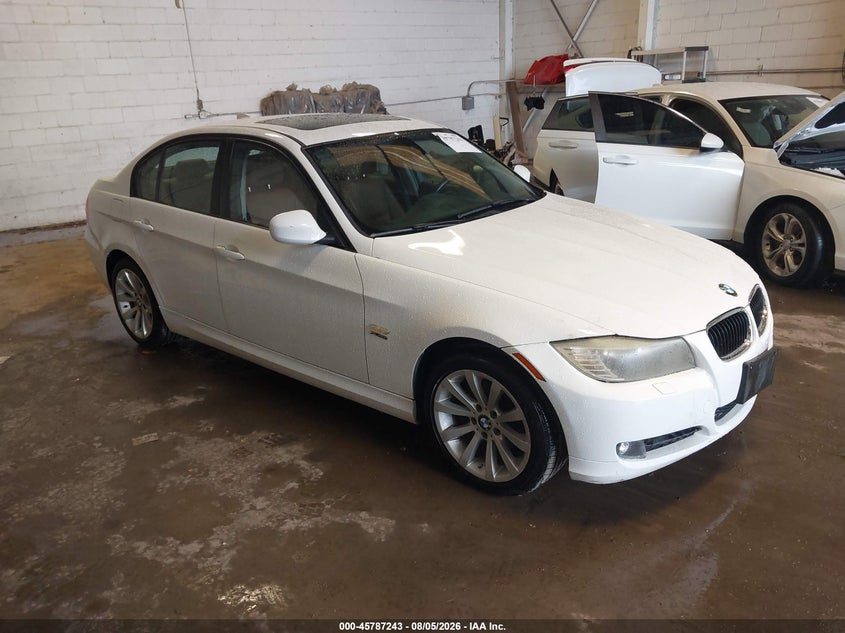 2011 BMW 3er VIN WBAPK5C52BA995677 IAAI salvage auction — LEFT FRONT, Salvage - Greater Than 75% (Maryland), sold $975 on 2026-09-07 (photo 1)