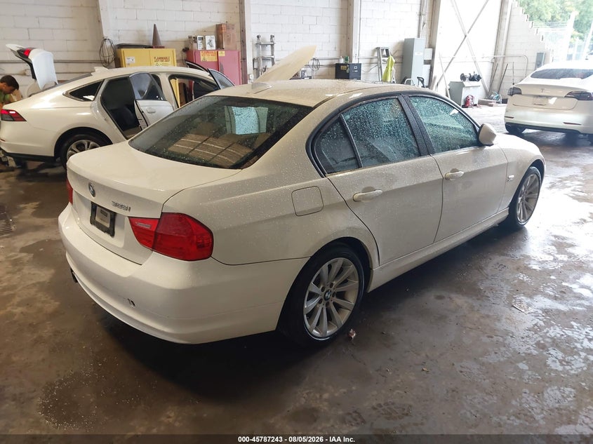 2011 BMW 3er VIN WBAPK5C52BA995677 IAAI salvage auction — LEFT FRONT, Salvage - Greater Than 75% (Maryland), sold $975 on 2026-09-07 (photo 4)