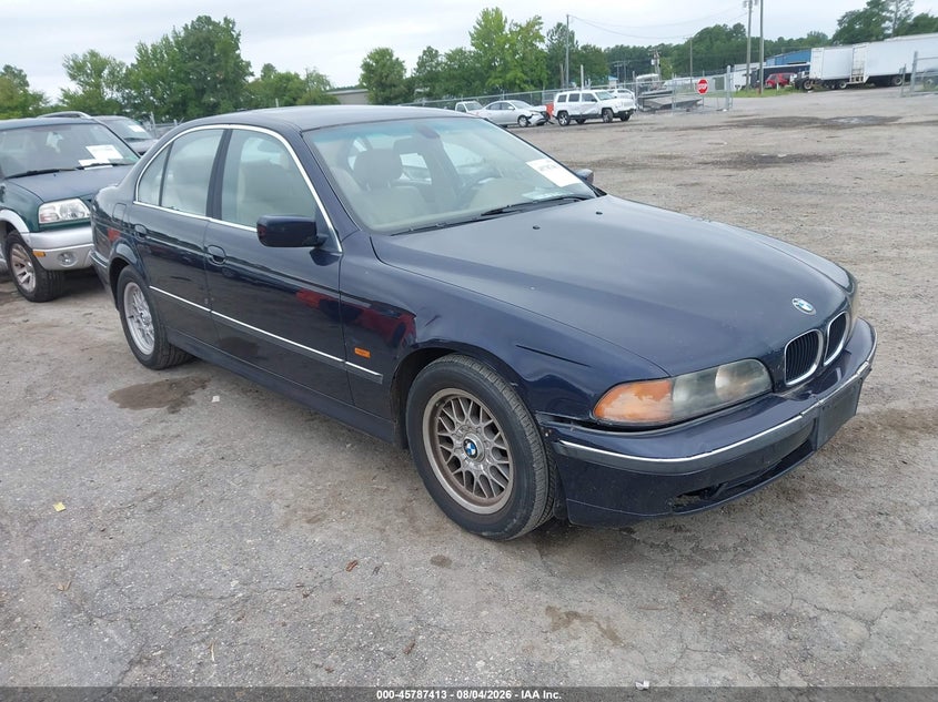 2000 BMW 5 series VIN WBADM6341YGU23354 IAAI salvage auction — NORMAL WEAR, Clear (Virginia), sold $550 on 2026-08-14 (photo 1)