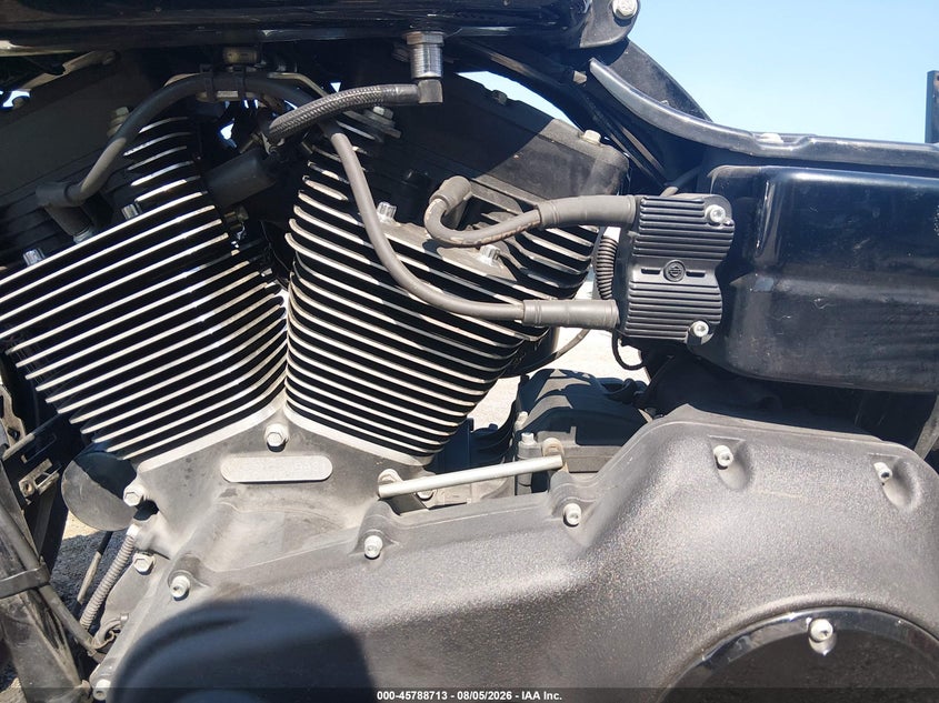 2017 Harley-davidson Low rider VIN 1HD1GS818HC320992 IAAI salvage auction — FRONT END, Wait Title, sold $1,575 on 2026-09-19 (photo 8)