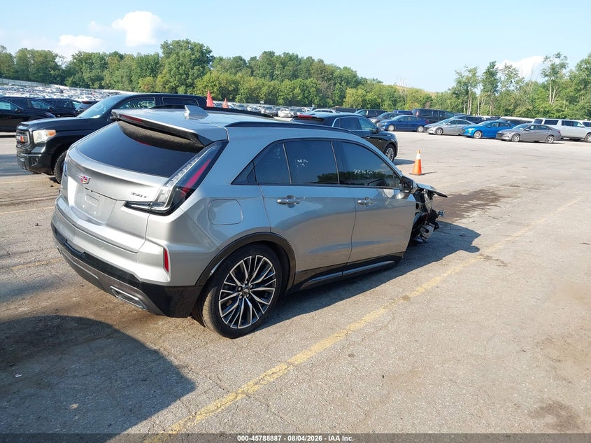 2025 Cadillac Xt4 VIN 1GYFZFR49SF143015 IAAI salvage auction — RIGHT FRONT, Salvage Title, sold $9,400 on 2026-09-14 (photo 4)