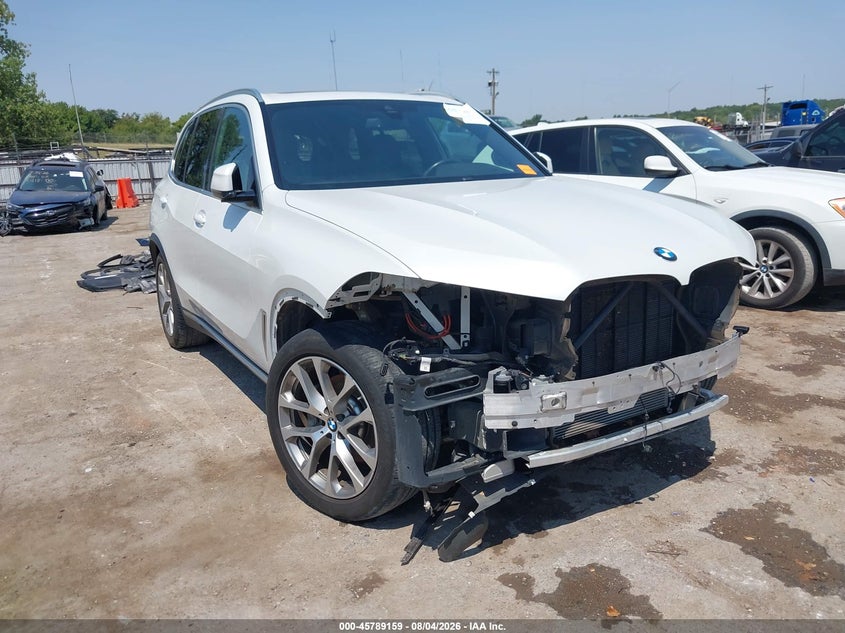 2019 BMW X5 VIN 5UXCR6C52KLK82462 — IAAI salvage auction photo