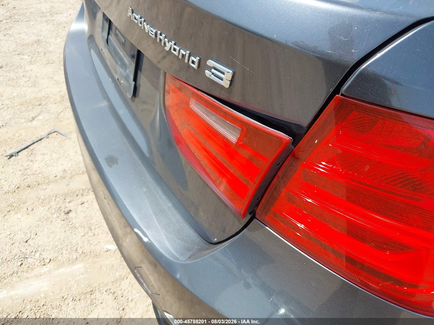 2013 BMW 3er VIN WBA3F9C55DF483900 IAAI salvage auction — NORMAL WEAR, Original (Texas), sold $2,150 on 2026-08-19 (photo 6)