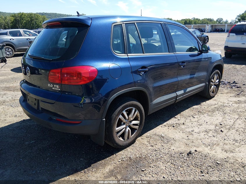 2014 Volkswagen Tiguan VIN WVGBV3AXXEW592370 IAAI salvage auction — NORMAL WEAR, Clear (New Jersey), sold $25 on 2026-08-13 (photo 4)