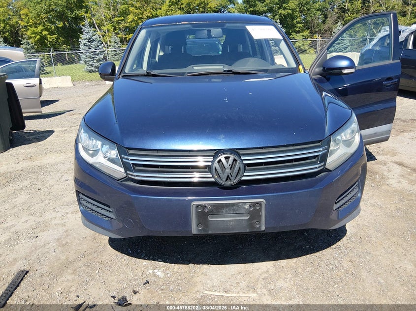 2014 Volkswagen Tiguan VIN WVGBV3AXXEW592370 IAAI salvage auction — NORMAL WEAR, Clear (New Jersey), sold $25 on 2026-08-13 (photo 6)