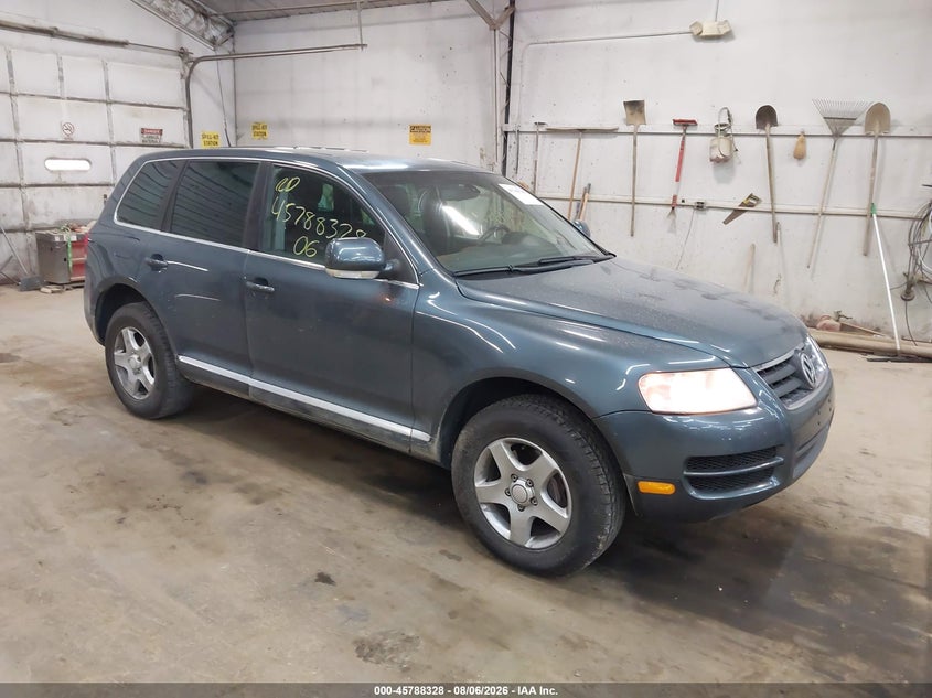 2006 Volkswagen Touareg VIN WVGZG77L16D017219 IAAI salvage auction — NORMAL WEAR, Clear (Pennsylvania), sold $225 on 2026-08-13 (photo 1)