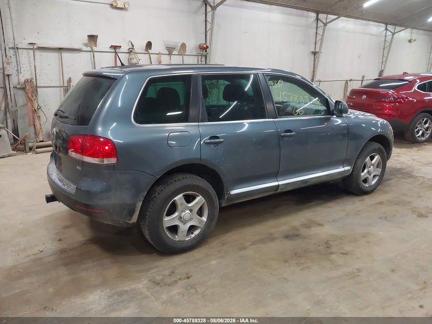 2006 Volkswagen Touareg VIN WVGZG77L16D017219 IAAI salvage auction — NORMAL WEAR, Clear (Pennsylvania), sold $225 on 2026-08-13 (photo 4)