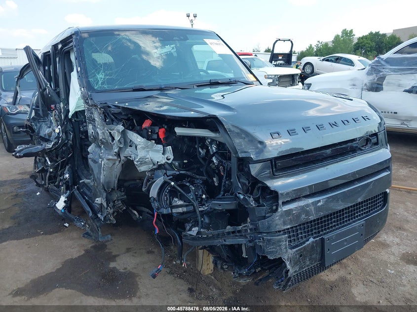 2024 Land Rover Defender VIN SALE27EU0R2339310 — IAAI salvage auction photo