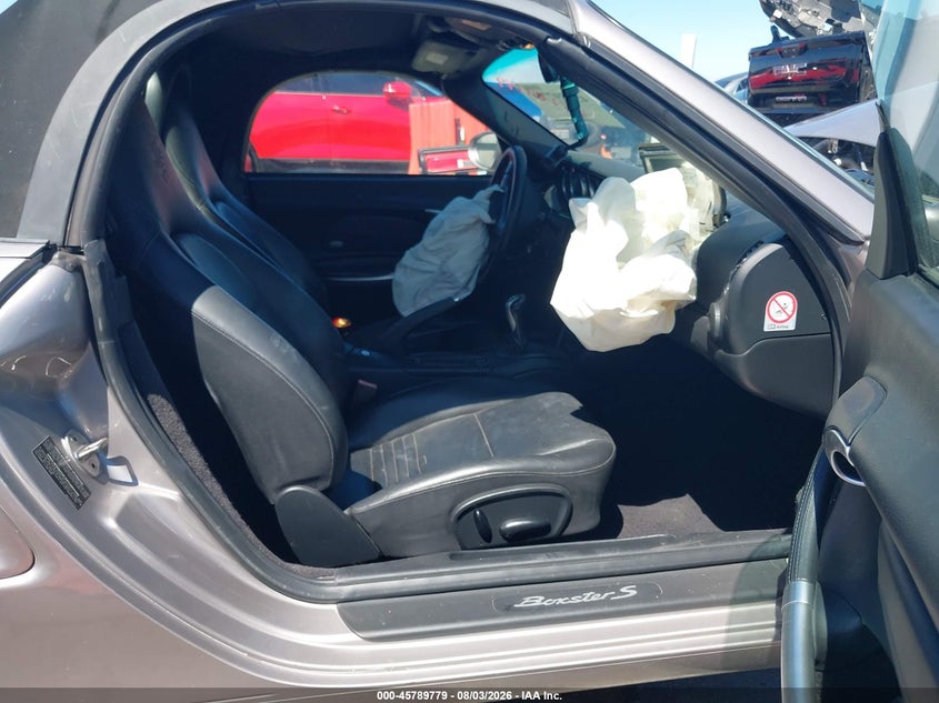 2001 Porsche Boxster VIN WP0CB298X1U664845 IAAI salvage auction — NORMAL WEAR, Clear (California), sold $500 on 2026-08-07 (photo 5)