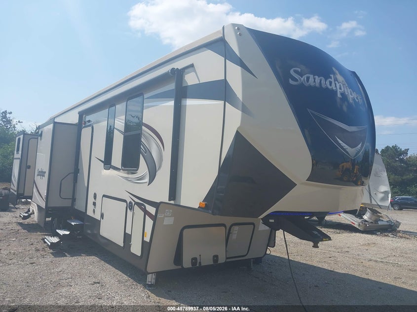 2019 Forest river Sandpiper VIN 4X4FSAP24KJ039022 IAAI salvage auction — REAR END, Salvage (Illinois), sold $12,550 on 2026-09-09 (photo 1)