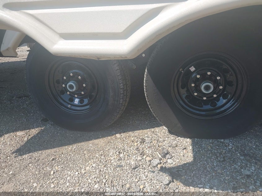2019 Forest river Sandpiper VIN 4X4FSAP24KJ039022 IAAI salvage auction — REAR END, Salvage (Illinois), sold $12,550 on 2026-09-09 (photo 7)