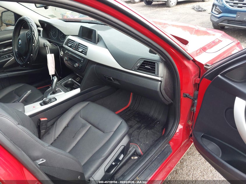 2014 BMW 3er VIN WBA3C3G58ENS69331 IAAI salvage auction — NORMAL WEAR, Clear (Virginia), sold $1,400 on 2026-08-14 (photo 5)