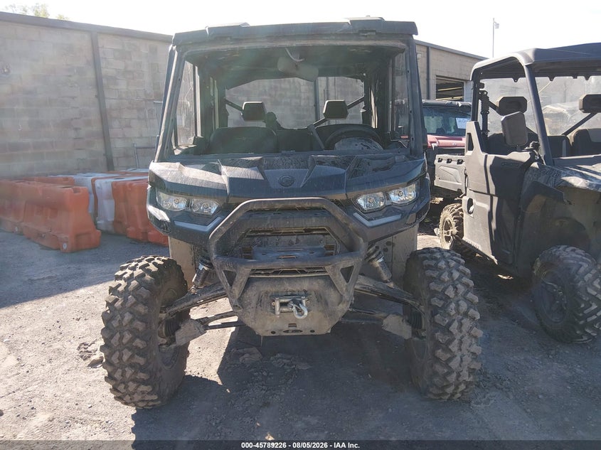 2025 Can-am/ brp Traxter VIN 3JBUUAX48SK019785 IAAI salvage auction — LEFT SIDE, Wait Title, sold $13,450 on 2026-08-25 (photo 5)