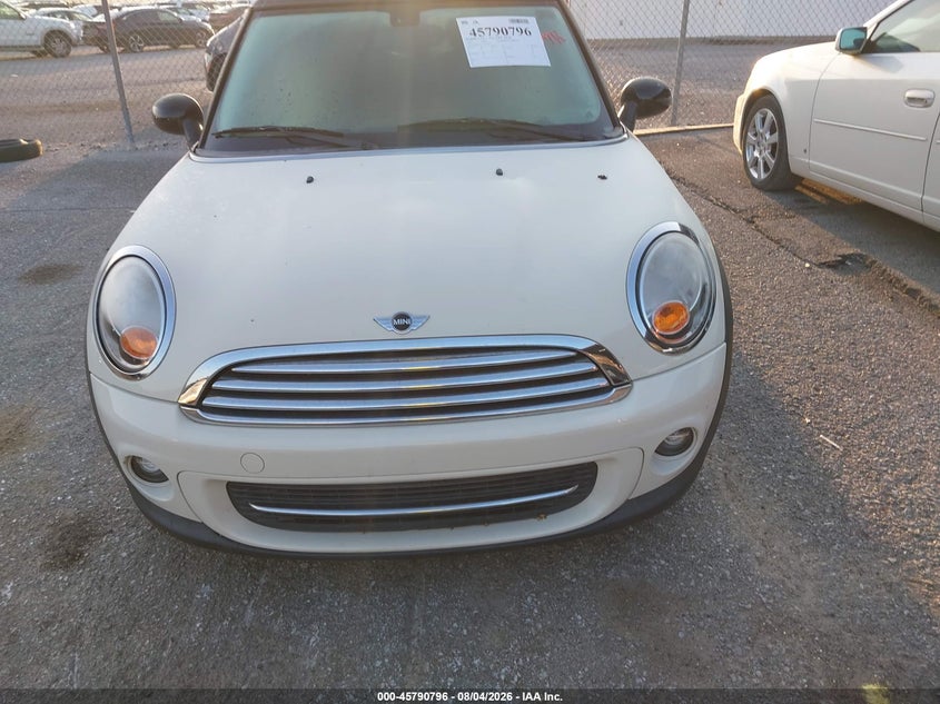 2012 Mini Clubman VIN WMWZF3C53CT190021 IAAI salvage auction — NORMAL WEAR, Clear (Louisiana), sold $400 on 2026-08-11 (photo 6)