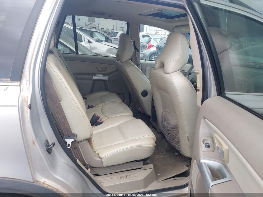 2006 Volvo Xc90 VIN YV4CZ852661238138 IAAI salvage auction — NORMAL WEAR, Clear (Virginia), sold $350 on 2026-08-10 (photo 8)