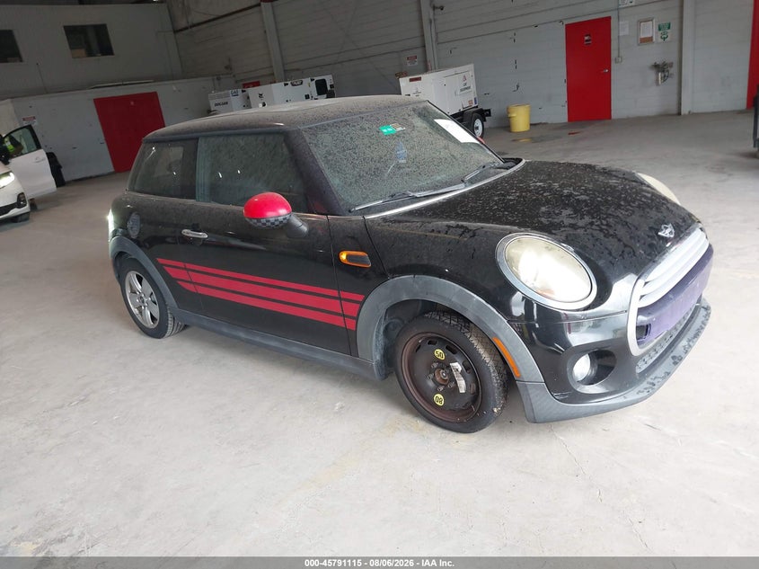 2015 Mini Hard top VIN WMWXM5C56FT938368 IAAI salvage auction — ENGINE DAMAGE, Clear (Florida), sold $275 on 2026-08-12 (photo 1)