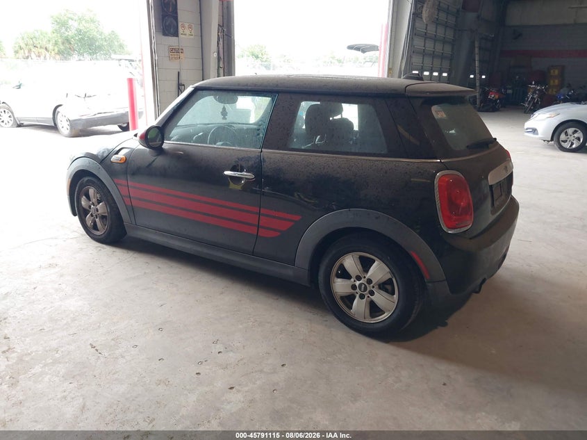 2015 Mini Hard top VIN WMWXM5C56FT938368 IAAI salvage auction — ENGINE DAMAGE, Clear (Florida), sold $275 on 2026-08-12 (photo 3)
