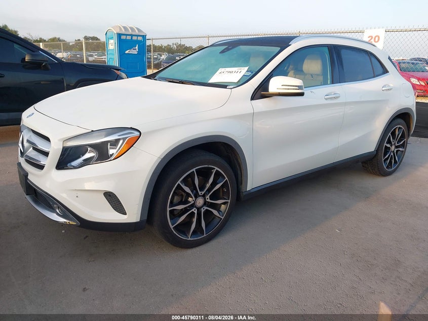 2016 Mercedes-benz Gla-class VIN WDCTG4EB4GJ235994 IAAI salvage auction — NORMAL WEAR, Clear (Texas), sold $2,500 on 2026-08-13 (photo 2)