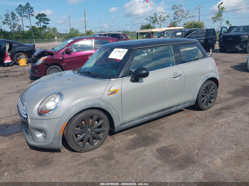 2014 Mini Hard top VIN WMWXM5C50ET936677 IAAI salvage auction — RIGHT FRONT, Wait Title, sold $725 on 2026-09-08 (photo 2)