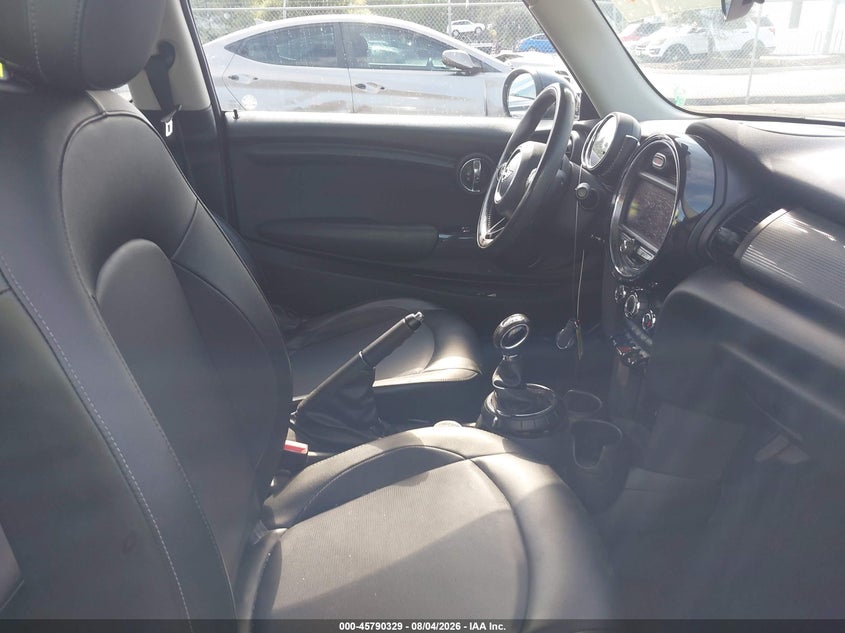 2014 Mini Hard top VIN WMWXM5C50ET936677 IAAI salvage auction — RIGHT FRONT, Wait Title, sold $725 on 2026-09-08 (photo 5)