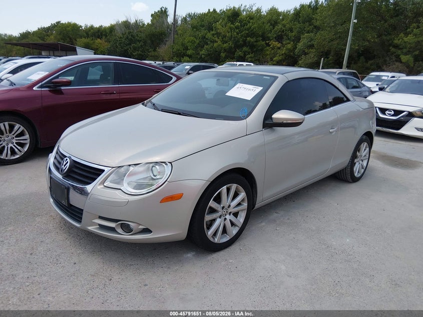 2010 Volkswagen Eos VIN WVWBA7AH7AV021371 IAAI salvage auction — NORMAL WEAR, Original (Texas), sold $1,100 on 2026-08-17 (photo 2)