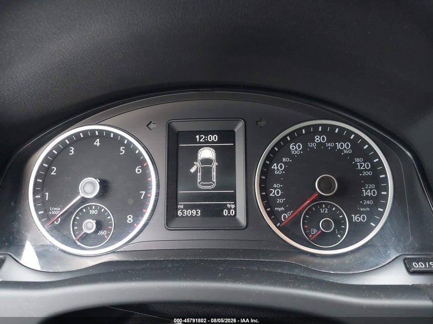 2017 Volkswagen Tiguan VIN WVGAV7AX9HK042768 IAAI salvage auction — NORMAL WEAR, Clear (Michigan), sold $575 on 2026-08-11 (photo 7)