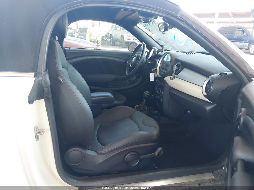 2015 Mini Roadster VIN WMWSY1C56FT625957 IAAI salvage auction — NORMAL WEAR, Clear (Arizona), sold $5,850 on 2026-08-18 (photo 5)