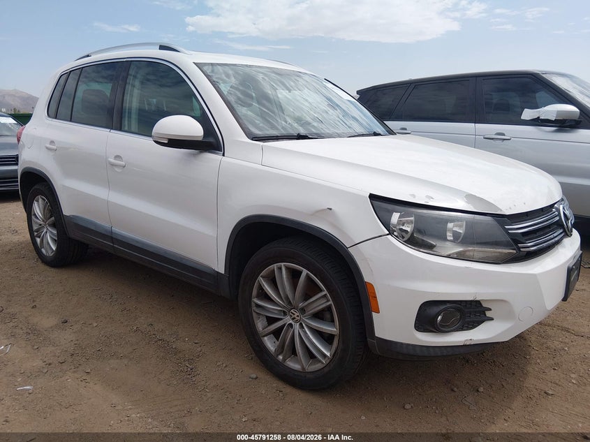2013 Volkswagen Tiguan VIN WVGAV7AX6DW551011 IAAI salvage auction — NORMAL WEAR, Salvage Title, sold $275 on 2026-08-11 (photo 1)