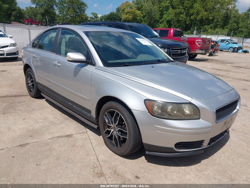 2004 Volvo S40 VIN YV1MS382942008878 IAAI salvage auction — NORMAL WEAR, Clear (Missouri), sold $275 on 2026-08-11 (photo 1)