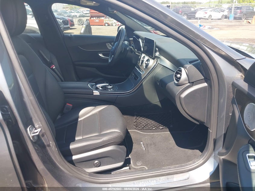 2019 Mercedes-benz C-klasse VIN 55SWF8EB3KU284535 IAAI salvage auction — REAR END, Salvage Title, sold $12,350 on 2026-09-14 (photo 5)