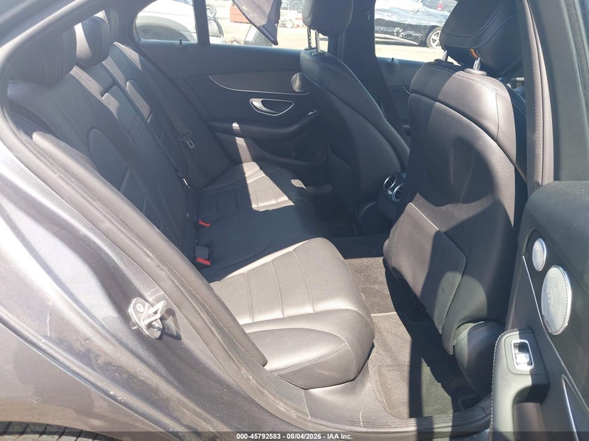 2019 Mercedes-benz C-klasse VIN 55SWF8EB3KU284535 IAAI salvage auction — REAR END, Salvage Title, sold $12,350 on 2026-09-14 (photo 8)