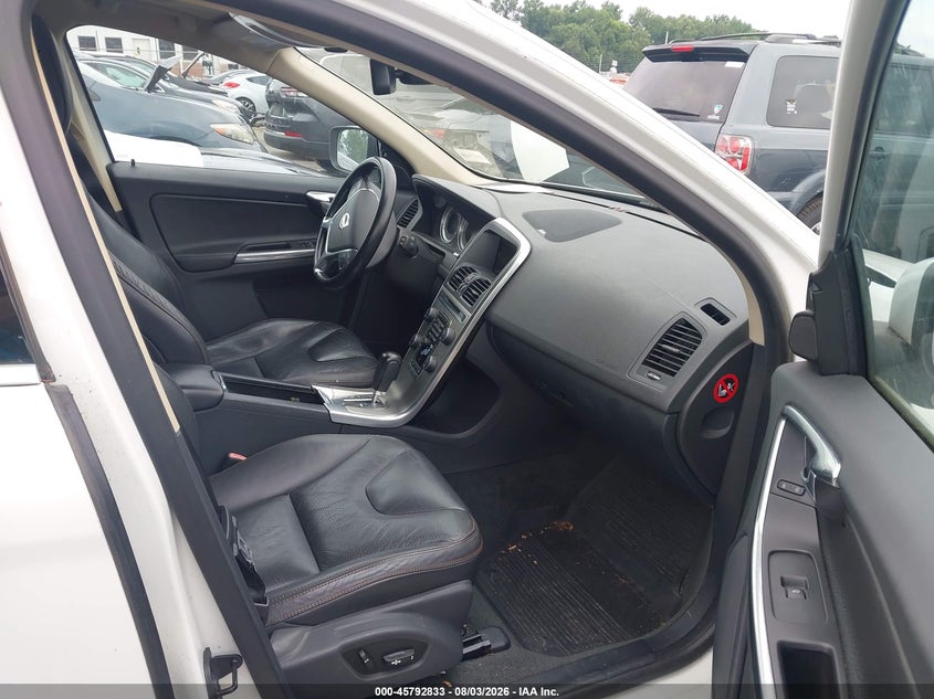 2012 Volvo Xc60 VIN YV4952DZ1C2279378 IAAI salvage auction — NORMAL WEAR, Salvage Title, sold $1,675 on 2026-08-10 (photo 5)