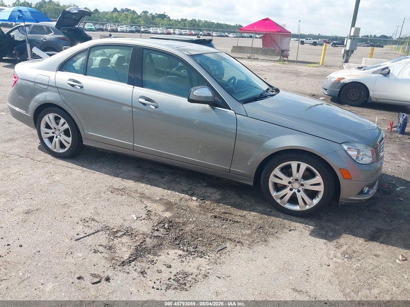 2009 Mercedes-benz C class VIN WDDGF54X99F216186 IAAI salvage auction — NORMAL WEAR, Clear (Florida), sold $525 on 2026-08-11 (photo 1)