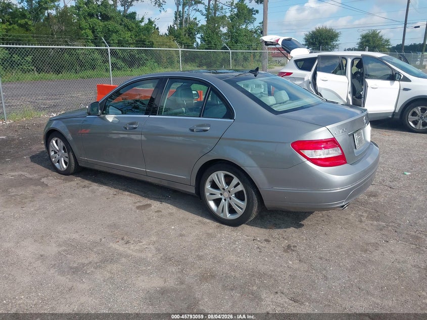 2009 Mercedes-benz C class VIN WDDGF54X99F216186 IAAI salvage auction — NORMAL WEAR, Clear (Florida), sold $525 on 2026-08-11 (photo 3)