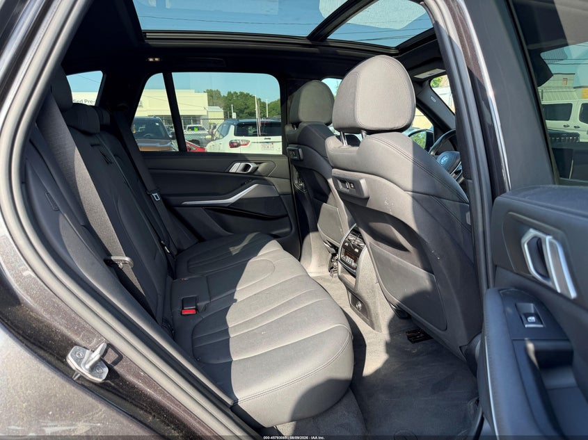 2019 BMW X5 VIN 5UXCR6C52KLL26024 IAAI salvage auction — NORMAL WEAR, Clear (Massachusetts), sold $16,150 on 2026-09-16 (photo 7)