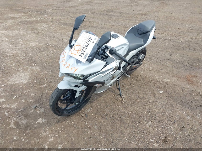 2025 Kawasaki Ninja VIN ML5EXGG19SDA70436 IAAI salvage auction — FRONT END, Wait Title, sold $1,100 on 2026-09-13 (photo 2)