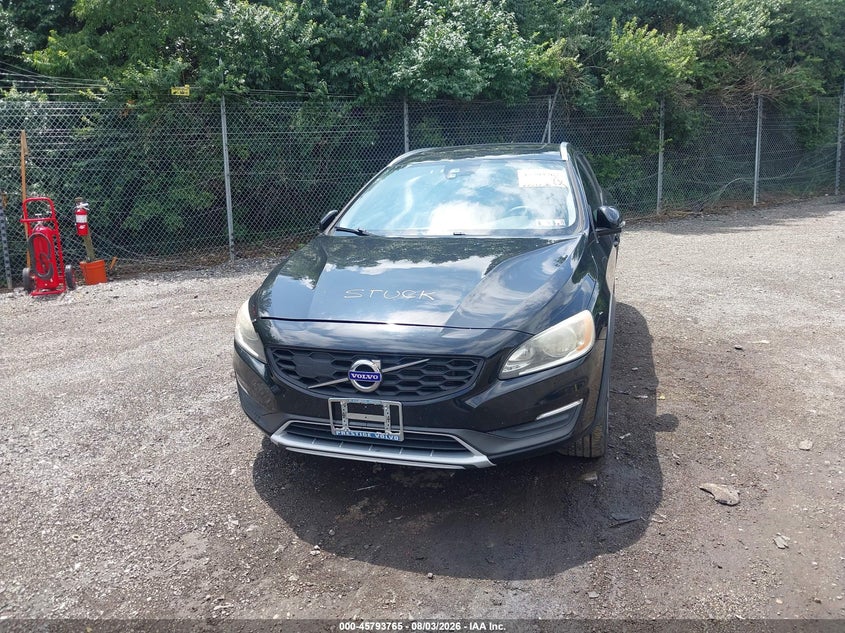 2016 Volvo V60 cross country VIN YV4612HK5G1003132 IAAI salvage auction — NORMAL WEAR, Clear (Pennsylvania), sold $975 on 2026-08-07 (photo 6)